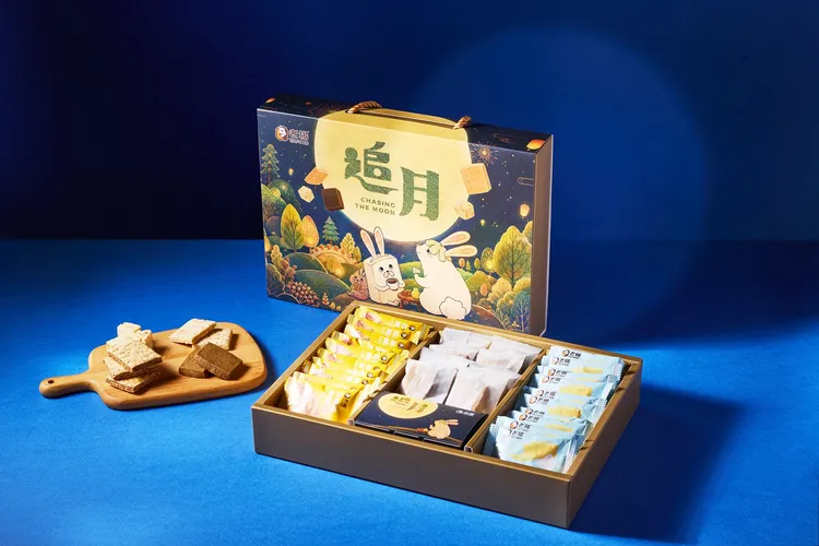追月中秋禮盒以賞月插畫呈現團圓氛圍。業者提供