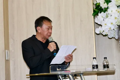 傅子純無子嗣　游安順11歲兒列家屬！他當引言人哭到顫抖