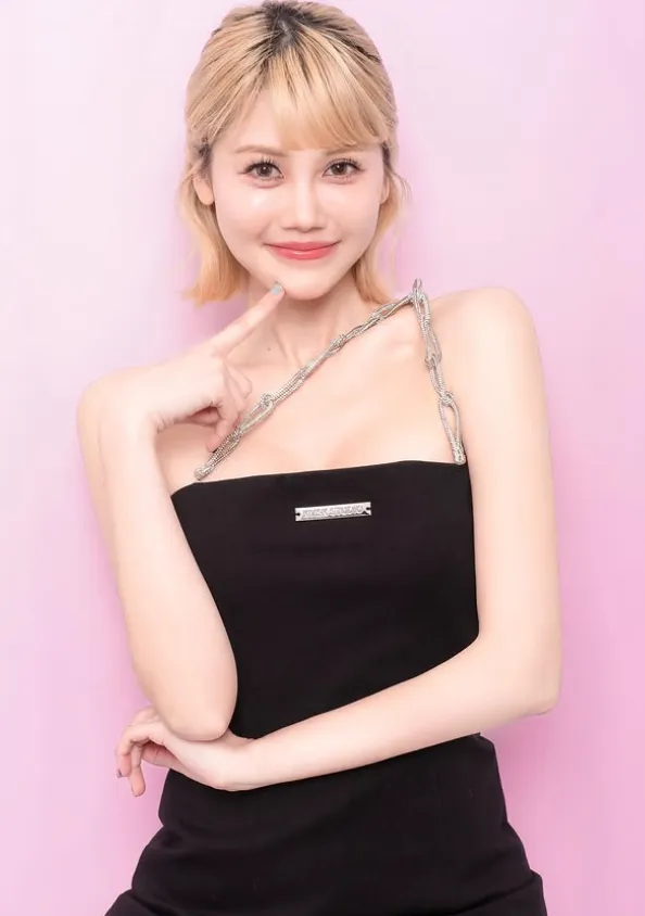 正妹經紀人豆芽。翻攝sandy_doya IG