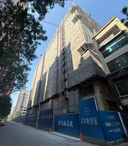 京城裕國街案採成屋銷售，房價想賣6-7字頭。葉家銘攝