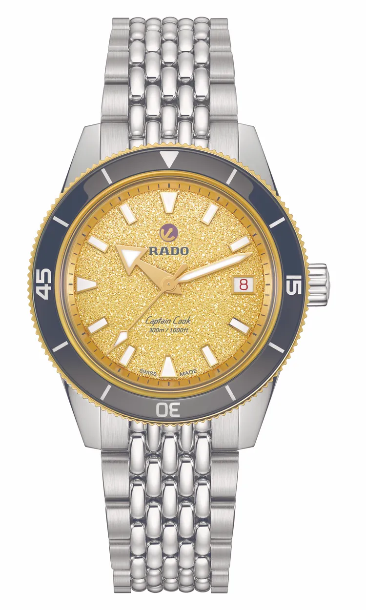RADO Captain Cook庫克船長300米自動腕錶R32223258，8萬8200元。品牌提供
