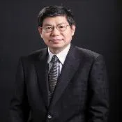 台大公共衛生學院特聘教授詹長權指出，目前沒有直接人體證據顯示喝水能有效降低BaP毒性。翻攝台大官網