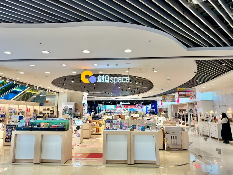 iFG遠雄廣場台中店1樓商場。莊偉祺攝