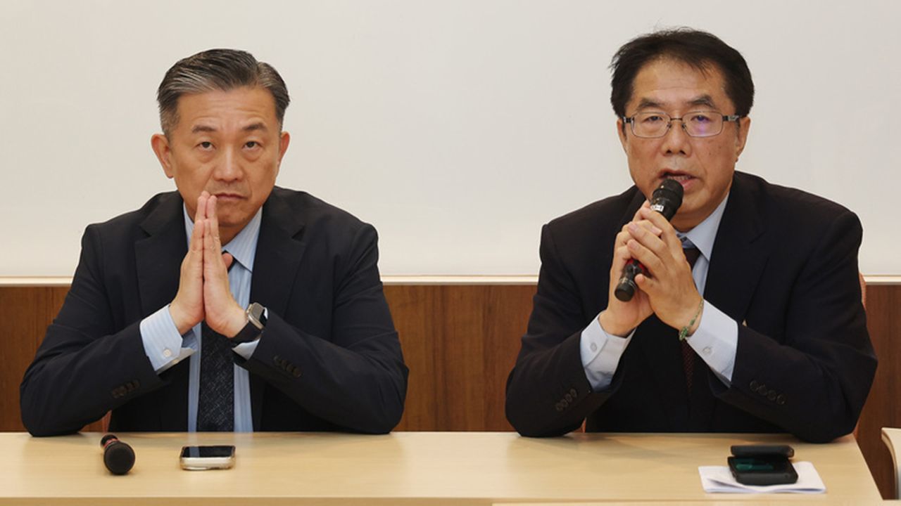 藍委「刑事局要不要辦黃偉哲」 公然播放深偽蔣萬安音檔可以嗎