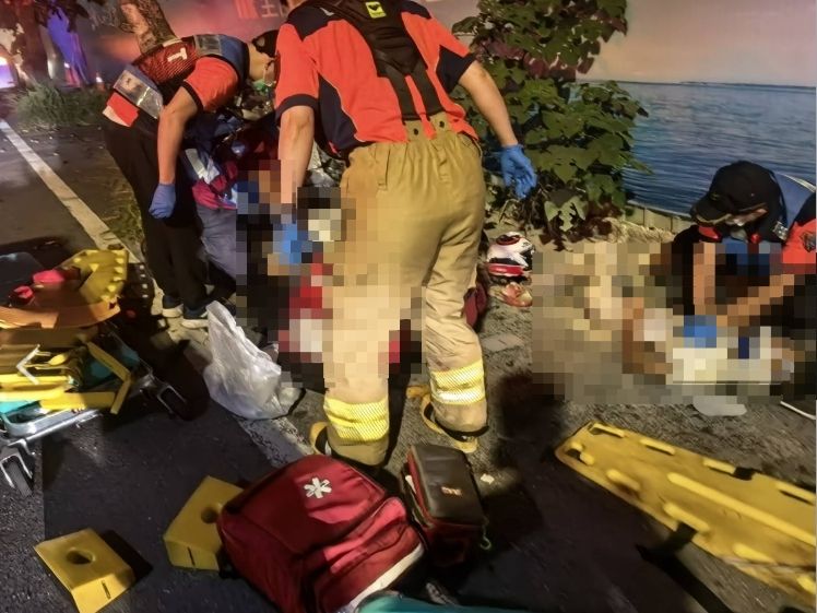 台南未成年情侶無照上路...自撞路樹雙亡 男騎士抽血酒測值超標