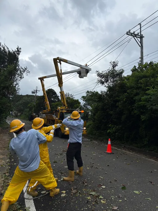 巴威颱風15萬戶停電　台電：還有4萬戶待修
