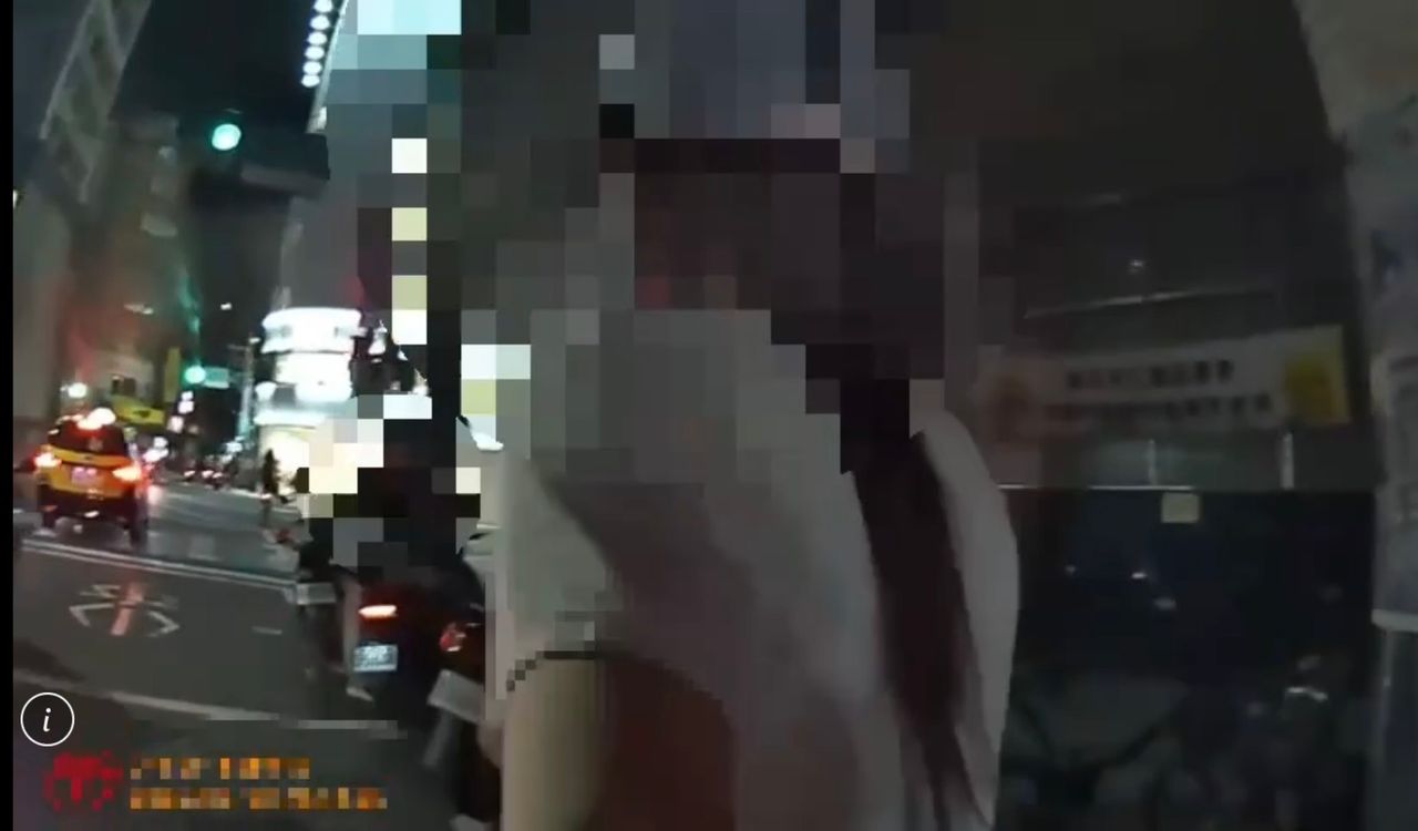 想趁盤查落跑失敗!長髮男毒駕又遭通緝 三重警當場逮捕