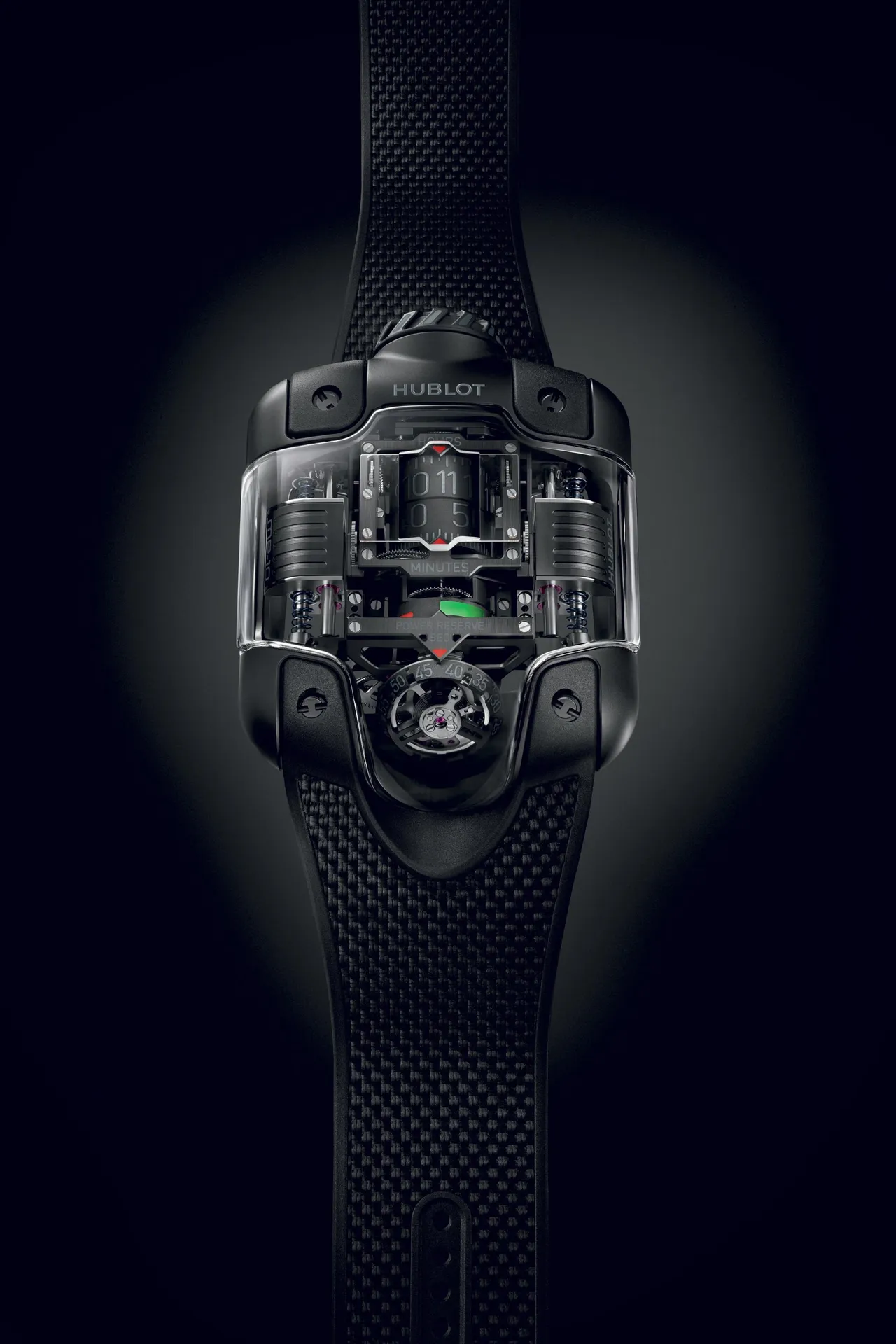 HublotMP-10雙垂直上鍊陀飛輪All Black玄影黑陶瓷腕錶，1069萬6000元。品牌提供