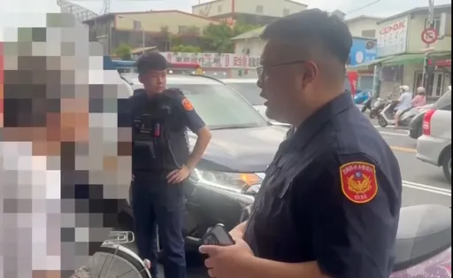 三秒膠猛灌車窗！拐杖老翁害特斯拉坐拖吊車　哨兵模式揭惡行