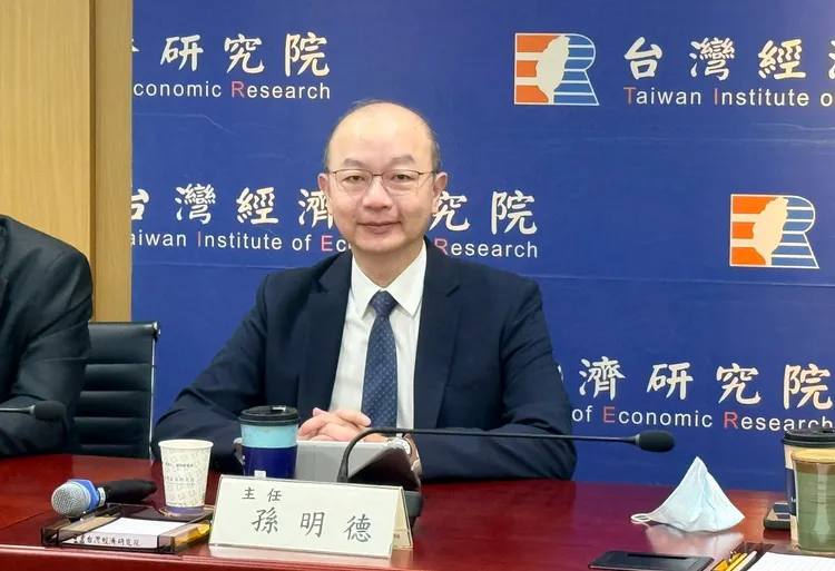 台經院景氣預測中心主任孫明德也指出，今年不再是外貿一枝獨秀，而是內外需均衡發展，撐起經濟亮眼表現。台經院提供