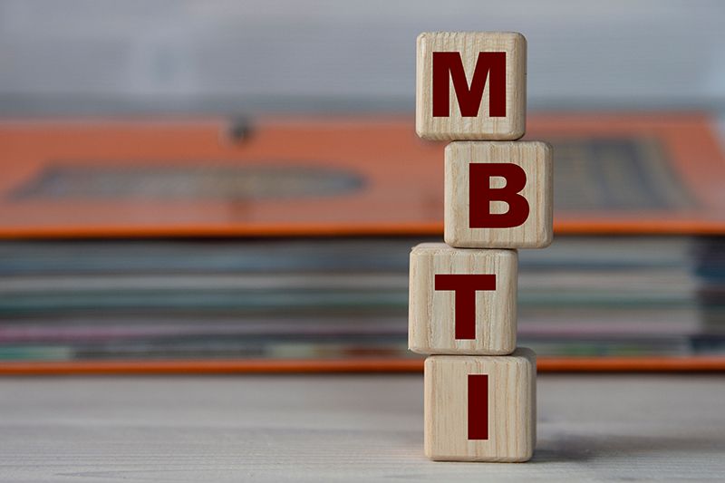 壹蘋派生活美語 MBTI?還是「Maybe 就是我」?