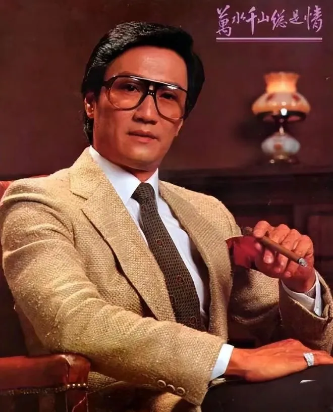 謝賢跨足電視圈，參演《千王之王》、《萬水千山總是情》等多部經典港劇。翻攝微博