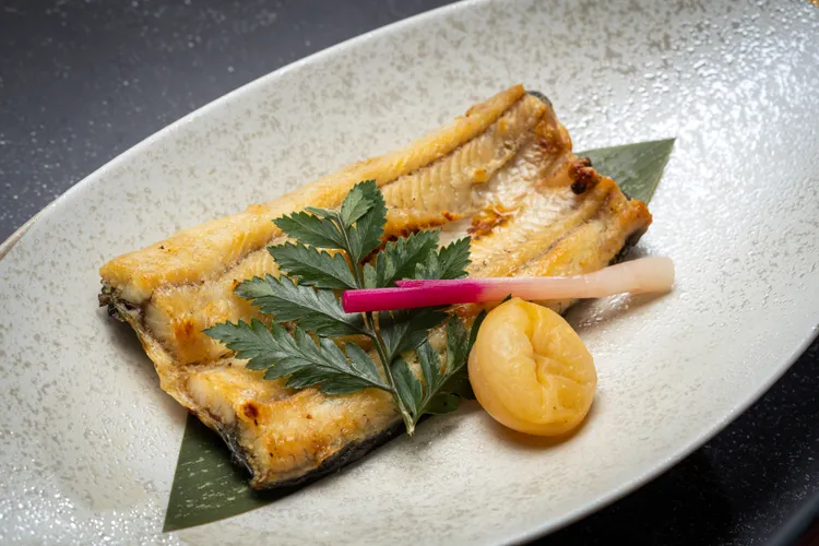 白鰻料理。業者提供