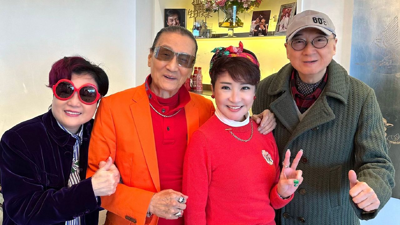 謝賢離世後首現身!狄波拉雙眼紅腫吐6字 謝婷婷全黑低調陪伴