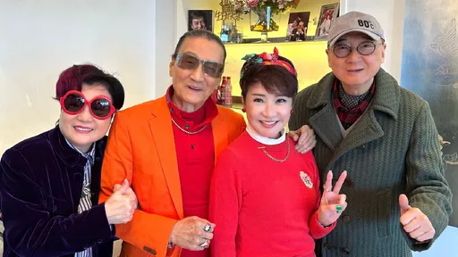 謝賢離世後首現身！狄波拉雙眼紅腫吐6字　謝婷婷全黑低調陪伴