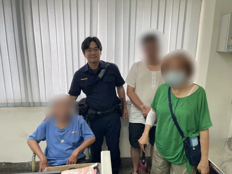 80歲熊男抵達廟宇後卻又忘記怎麼去的，證實警方懷疑他失智的猜測。翻攝畫面