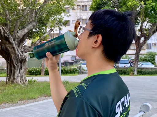 老農頂烈日務農2小時意識混亂　確診熱中暑！醫揭4大錯誤處置