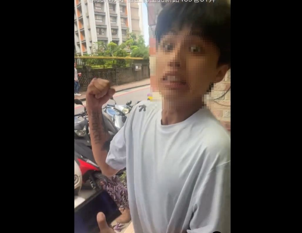 刺青男痛扁小黃運將 囂張態度曝光引眾怒...事後發文「我沒喀藥」