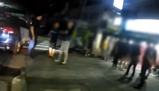 11人慶店家開幕酒聚　他被拉「仆街」引爆多人肢體亂鬥