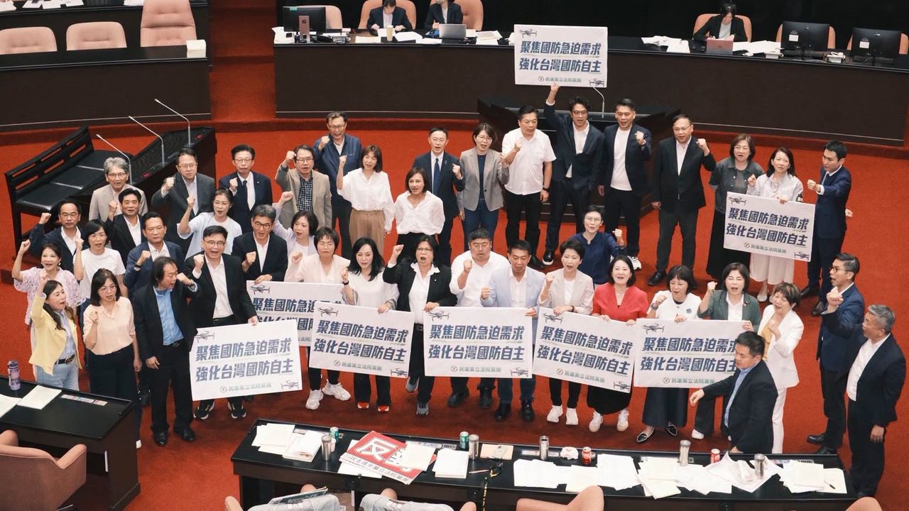 無人機條例三讀「兩大問題」 綠委:藍白將正大光明獲取國防機密