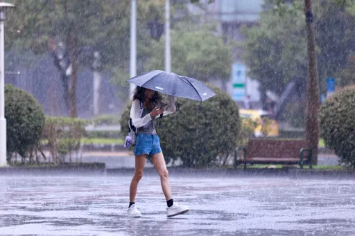 明全台轉雨「南部下更猛」　未來1週留意熱帶擾動