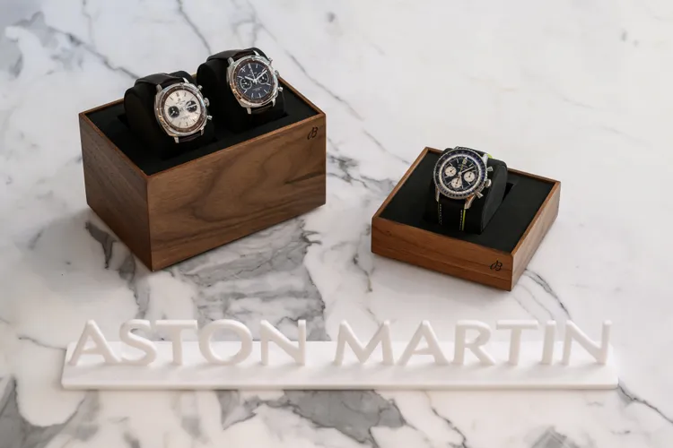 Aston Martin與瑞士高級製錶品牌Breitling攜手合作，現場展出Top Time B01 Chronograph 41 Tribute to Aston Martin DB5腕錶，設計汲取Aston Martin DB5經典元素，呼應雙方自1965年電影《Thunderball》以來的合作淵源。業者提供