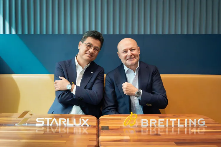 星宇航空CEO翟健華（左）和百年靈執行長Georges Kern（右）。品牌提供