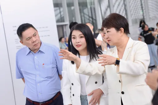 張嘉郡向盧秀燕取經、借鏡台中綠美圖！要打造「雲林美術館 」