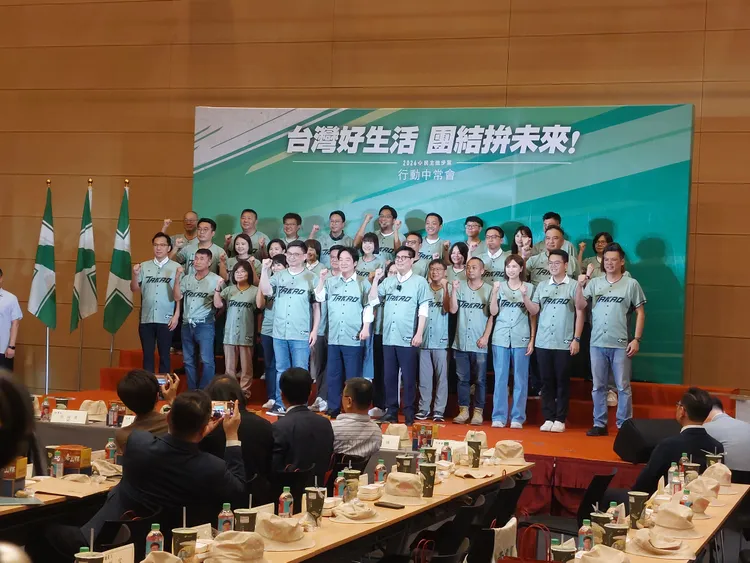 民進黨行動中常會12日移師高雄，賴清德提出三大保證力挺賴瑞隆。凃建豐攝