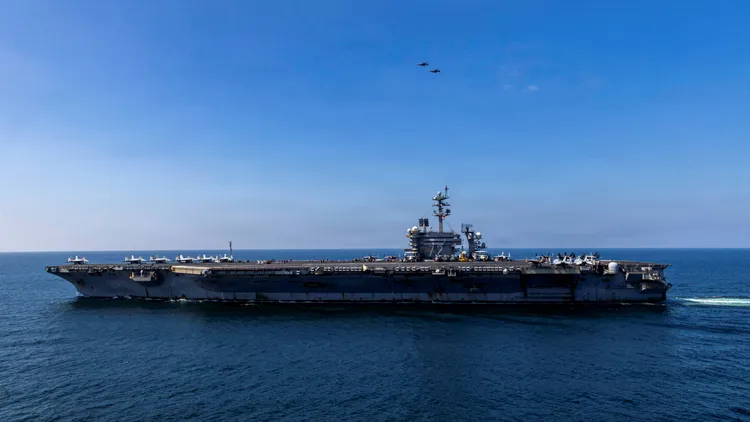 美國「林肯號」航空母艦已在海上部署近9個月。路透