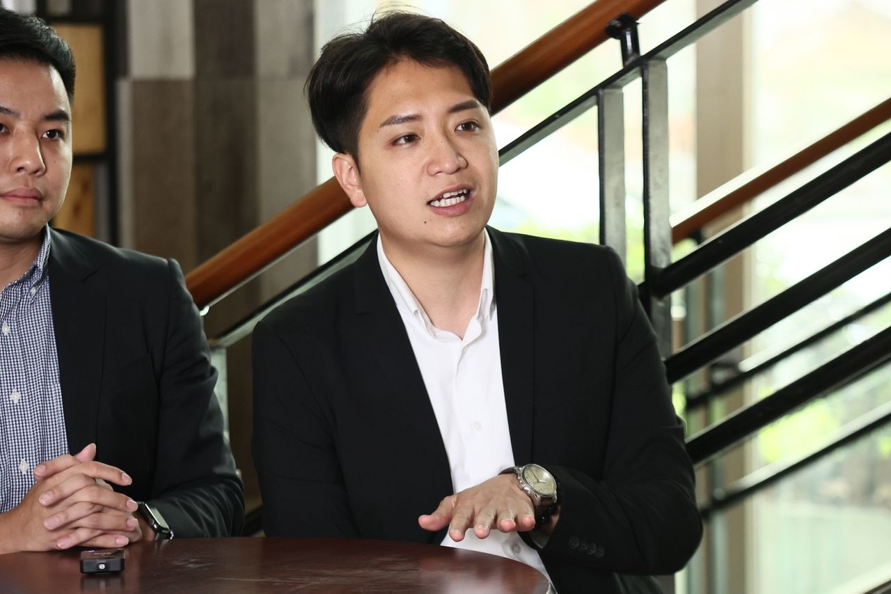 羅廷瑋超毅力「天天從台中來桃園學競選」 王浩宇:現在我不認識他了