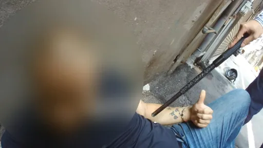 通緝犯拒捕持刀割頸噴辣椒水　桃警即時制伏送辦
