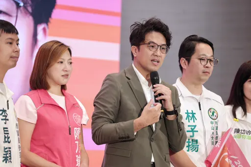 蔣萬安「問A答B」屢被邀辯論！沈伯洋笑：我絕對排第一個
