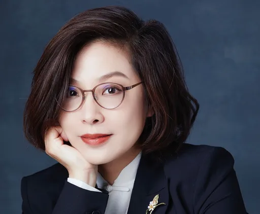 靈活就業（打零工）是福利？美女教授遭嗆　「潛規則」進來的