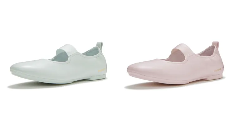 FitFlop x Pantone聯名系列Delicato Poise Leather Mary Janes瑪麗珍，各6550元。品牌提供