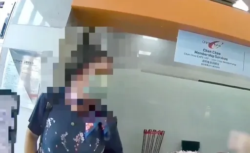 62歲阿伯「穿女裝」進南港展覽館女廁　正妹SG憂被偷拍嚇壞