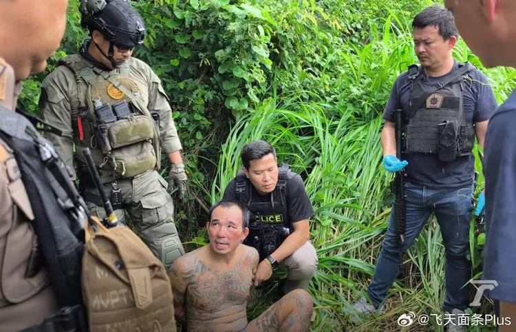 警方逮捕嫌犯。翻攝微博