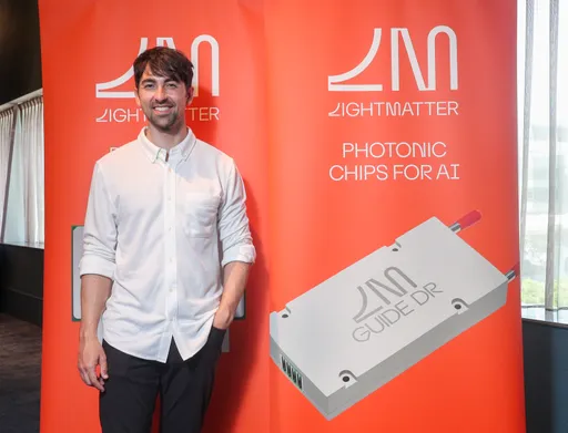 AI撞上銅牆！Lightmatter揪OCP攻矽光子　攜台積電、日月光封裝合作