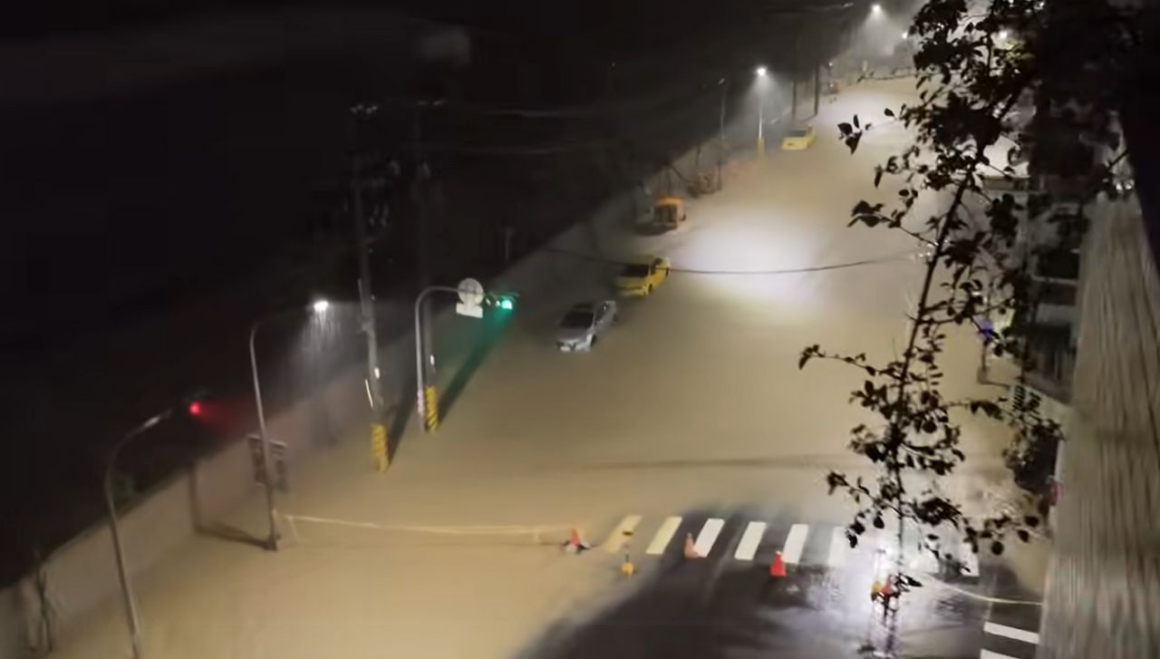 高雄暴雨慘淹 驚人畫面曝光!民眾嚇:PTSD又犯了