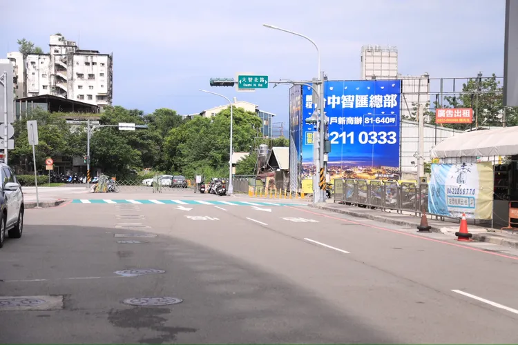 中部7縣市下午進行城鎮韌性（防空）演習，台中市街頭看不見人車。民眾提供