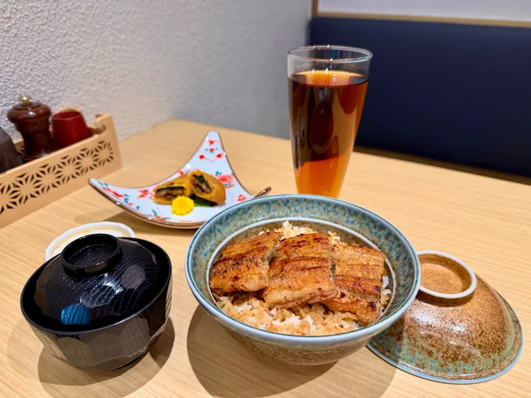 うなぎ四代目菊かわ將祭出送鰻丼套餐半價券等優惠。莊偉祺攝