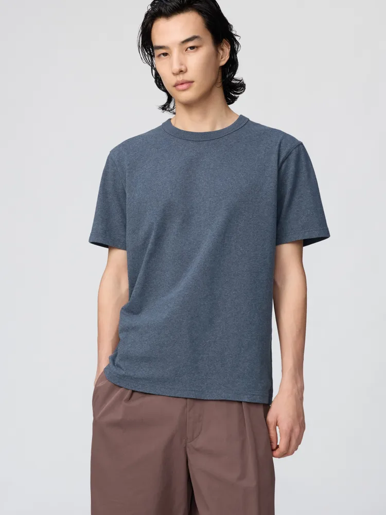 UNIQLO圓領T恤，優惠價290元。品牌提供