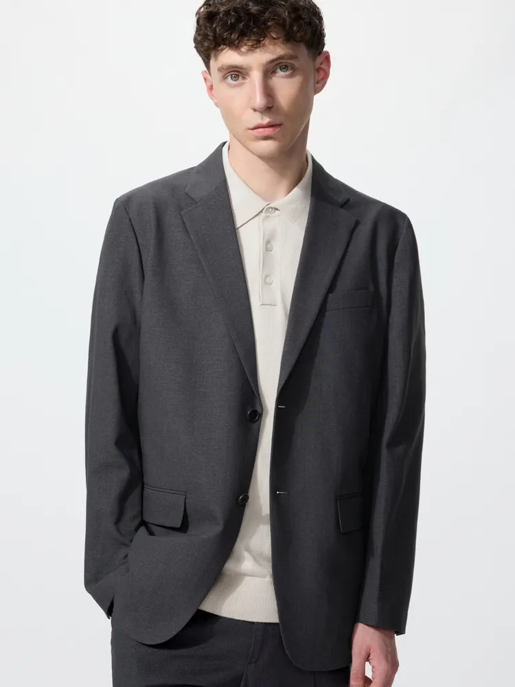 UNIQLO Miracle Air西裝外套，優惠價1690元。品牌提供