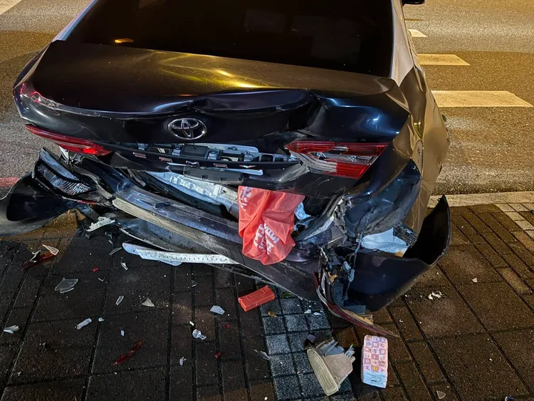 1名女子涉嫌毒駕撞警巡邏車。警方提供