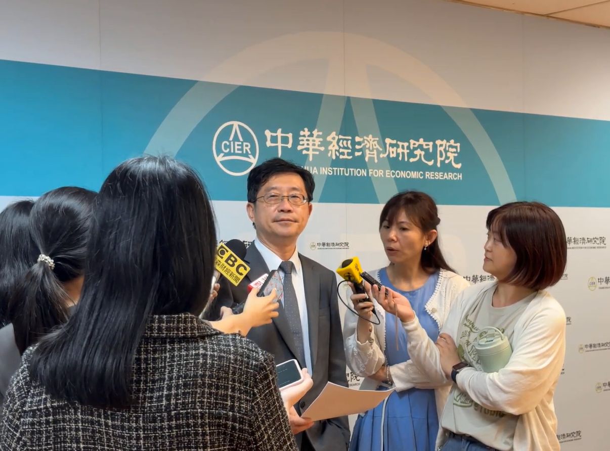 台股自高點回檔 中經院:7月非製造業NMI指數回跌「內需仍成長」