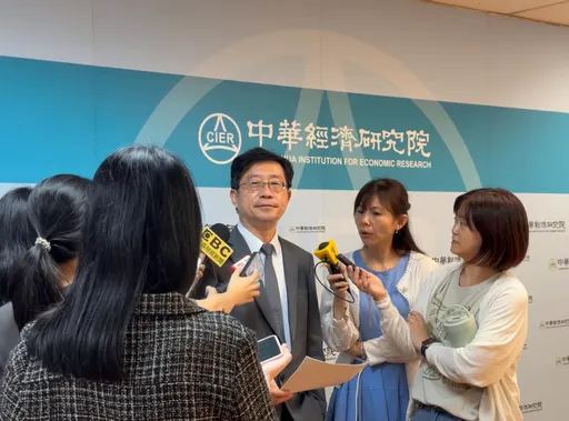 台股自高點回檔　中經院：7月非製造業NMI指數回跌「內需仍成長」