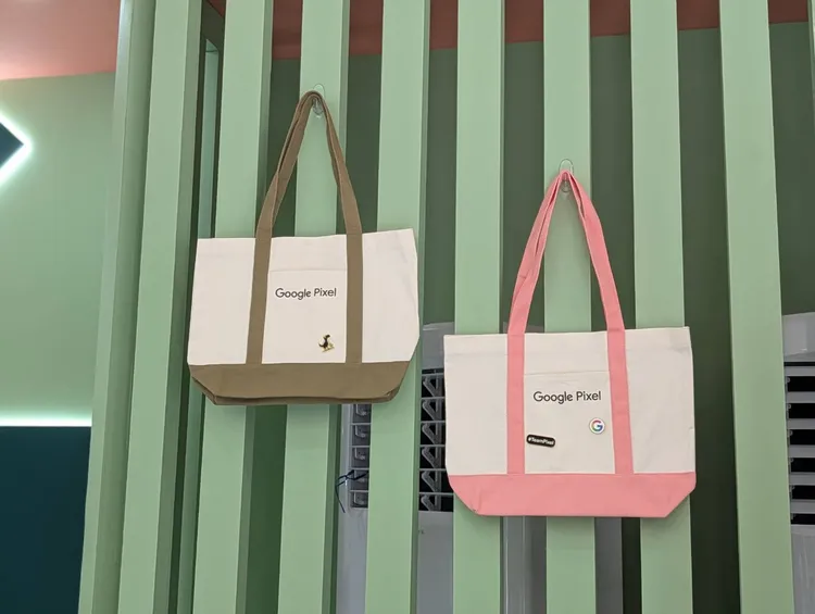 完成快閃店任務還有機會抽到的新版托特包及Pins別針。Google官網