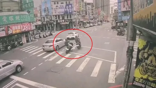 離奇！同齡同姓又同時違規　台中2騎士路口互撞受傷再吞罰單