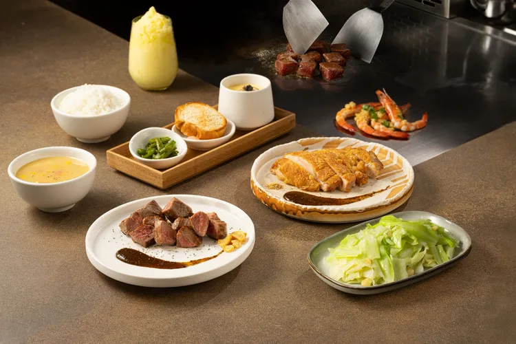 品牌保證「每一份真材實料都看得見」。最低只要278元起，就能享用主餐搭配無限續加的熱炒高麗菜、自助吧的白飯、湯品、飲料與霜淇淋。王品集團提供