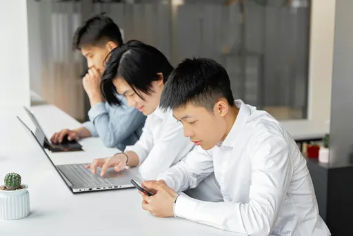 駐英國台北代表處徵助理　網看工作內容和薪資全傻了